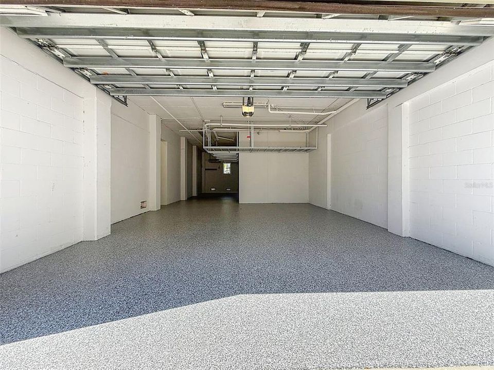 合同活跃: $1,049,950 (3 贝兹, 2 浴室, 1874 平方英尺)