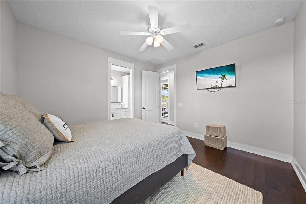 На продажу: $1,325,000 (4 спален, 3 ванн, 3285 Квадратных фут)