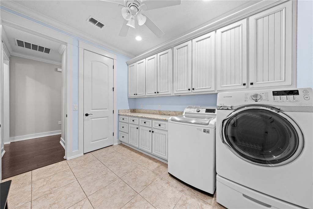 На продажу: $1,325,000 (4 спален, 3 ванн, 3285 Квадратных фут)