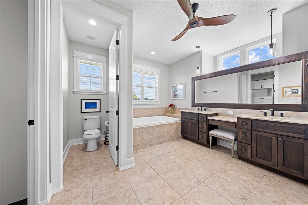 На продажу: $1,325,000 (4 спален, 3 ванн, 3285 Квадратных фут)