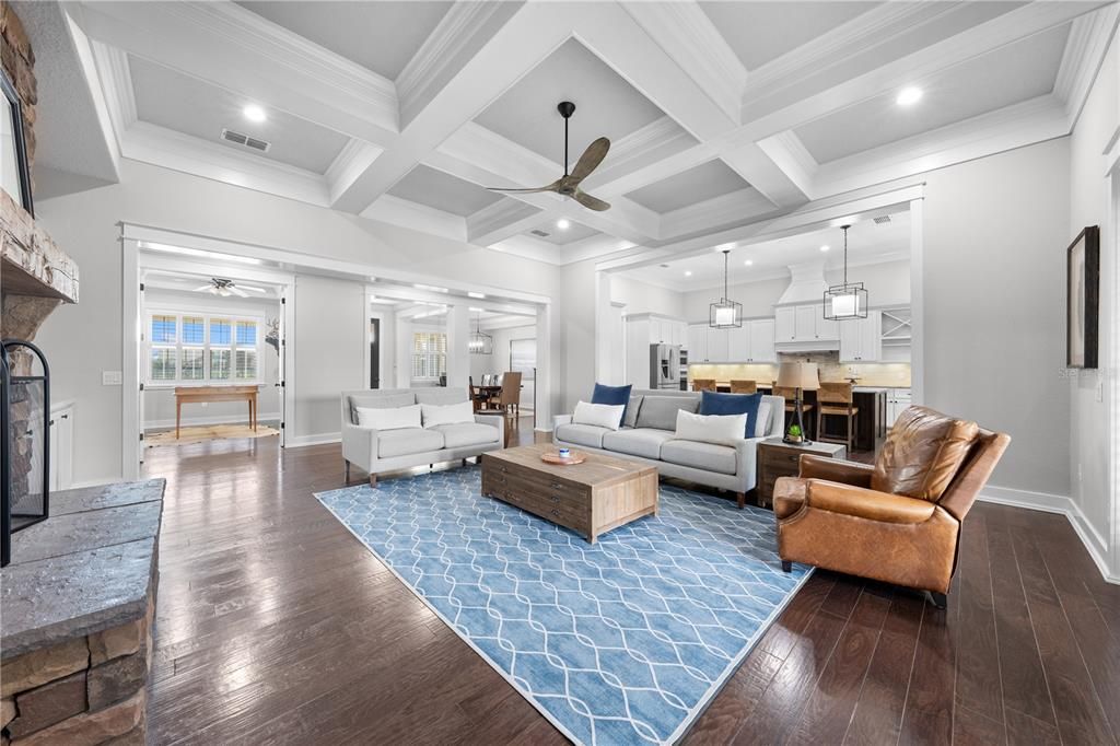 На продажу: $1,325,000 (4 спален, 3 ванн, 3285 Квадратных фут)