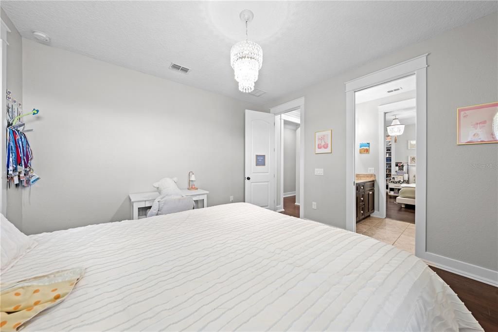 На продажу: $1,325,000 (4 спален, 3 ванн, 3285 Квадратных фут)