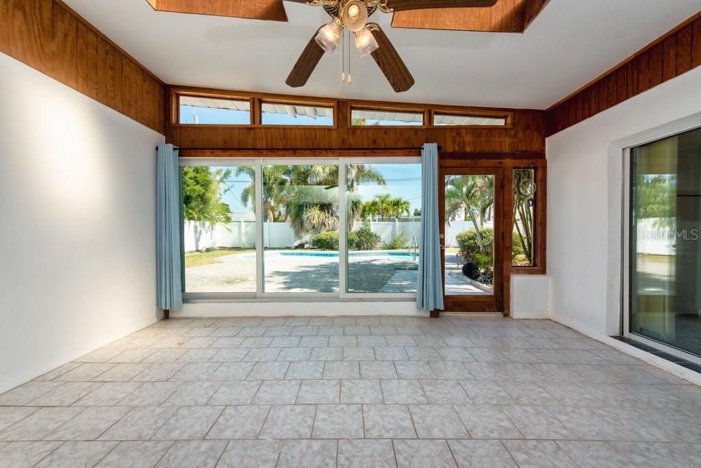 Active With Contract: $500,000 (4 beds, 3 baths, 1892 Square Feet)