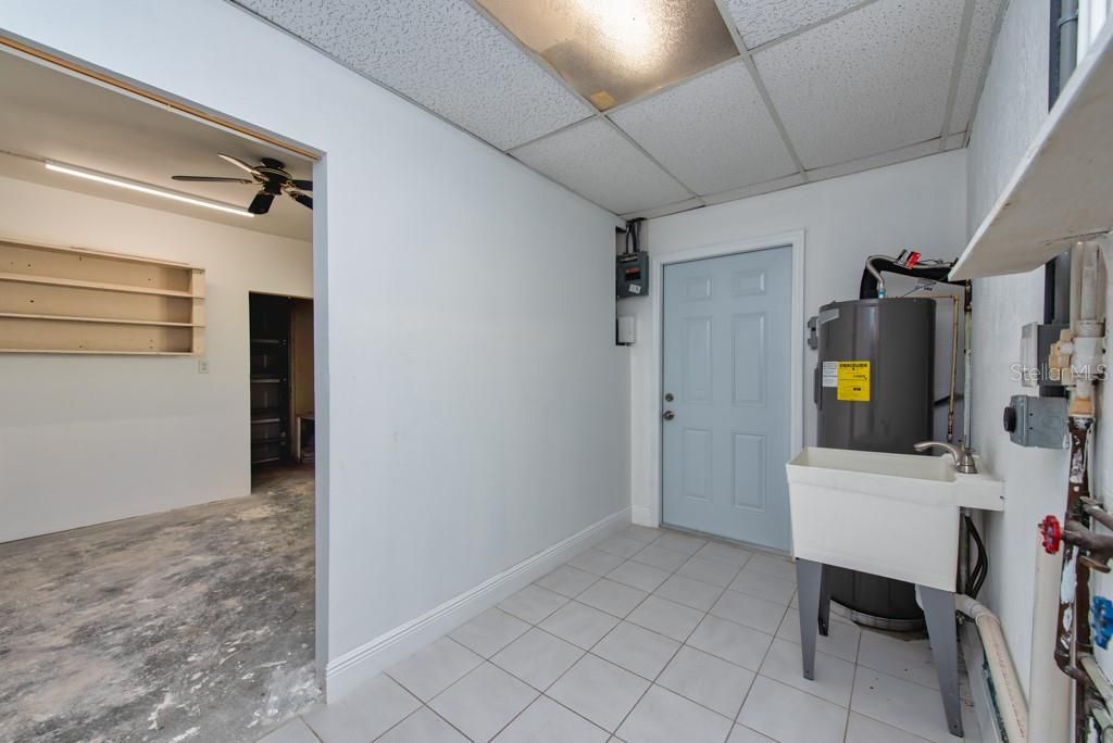 Active With Contract: $500,000 (4 beds, 3 baths, 1892 Square Feet)