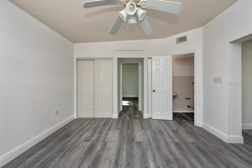 Active With Contract: $500,000 (4 beds, 3 baths, 1892 Square Feet)