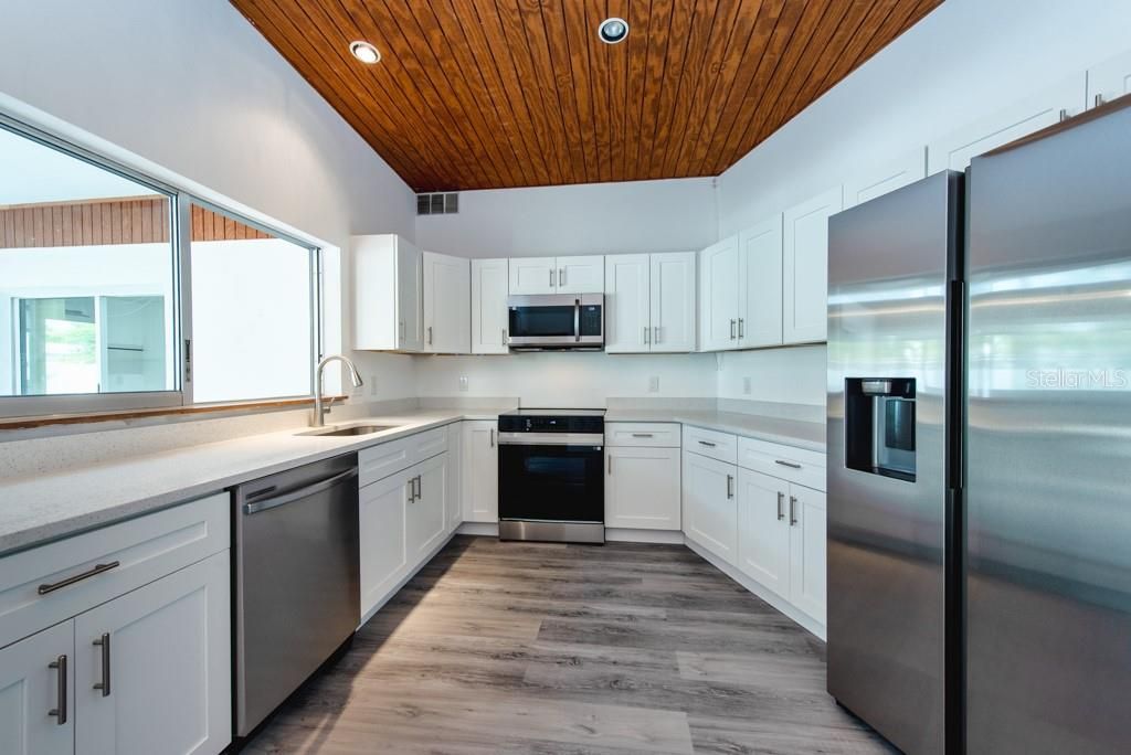 Active With Contract: $500,000 (4 beds, 3 baths, 1892 Square Feet)