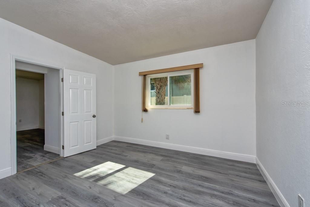 Active With Contract: $500,000 (4 beds, 3 baths, 1892 Square Feet)