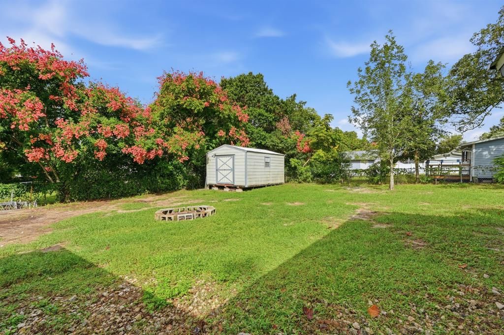 For Sale: $419,000 (5 beds, 2 baths, 2148 Square Feet)