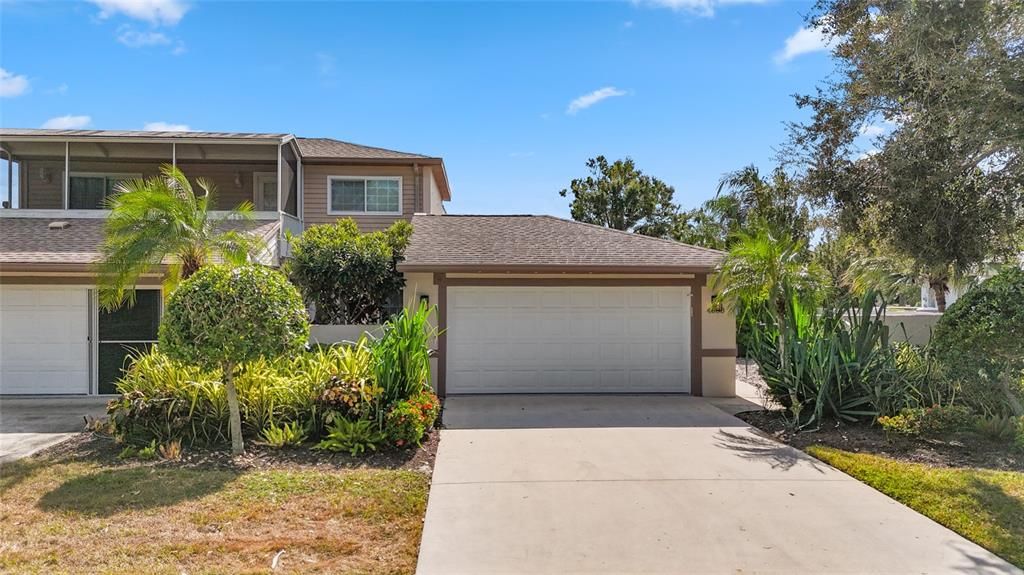 For Sale: $295,450 (2 beds, 2 baths, 1224 Square Feet)