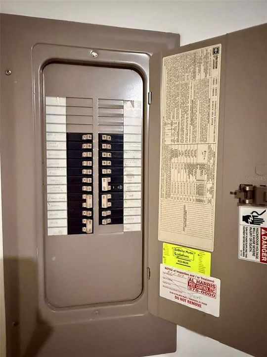 For Sale: $295,450 (2 beds, 2 baths, 1224 Square Feet)