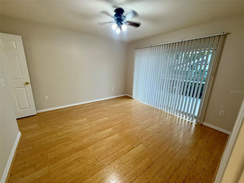 For Sale: $295,450 (2 beds, 2 baths, 1224 Square Feet)