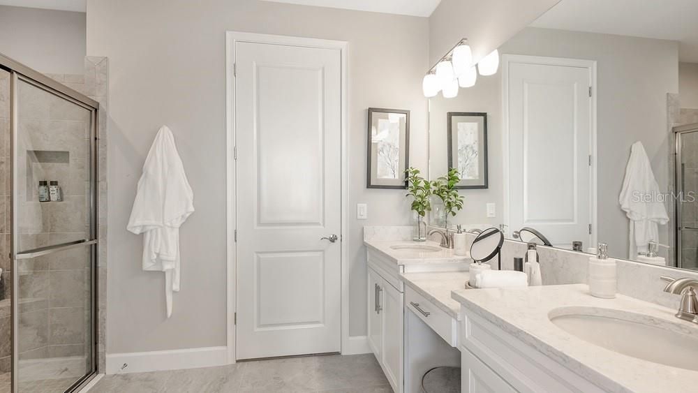 For Sale: $471,993 (2 beds, 2 baths, 1533 Square Feet)