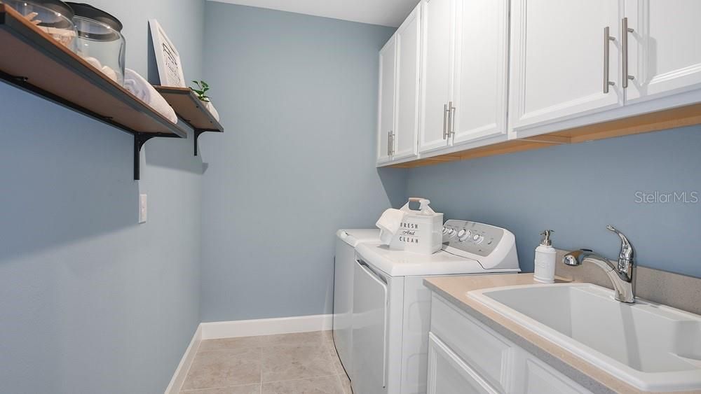 For Sale: $471,993 (2 beds, 2 baths, 1533 Square Feet)