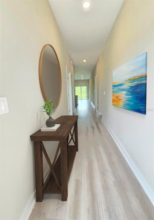 待售: $510,000 (6 贝兹, 0 浴室, 2400 平方英尺)