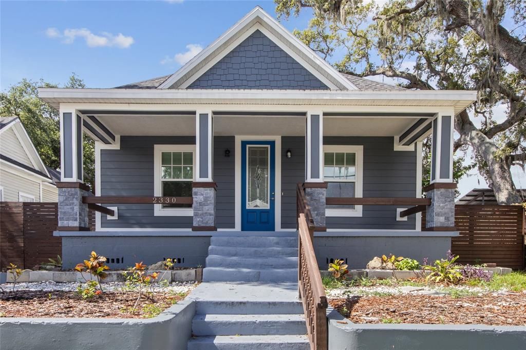 For Rent: $2,800 (3 beds, 2 baths, 1592 Square Feet)