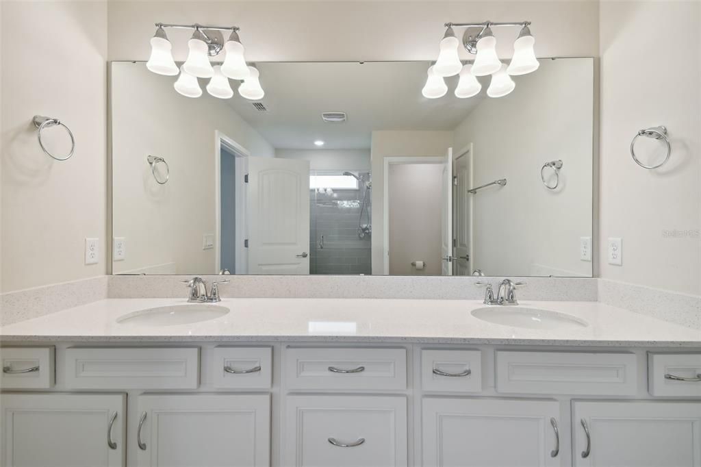 For Sale: $590,000 (4 beds, 2 baths, 2429 Square Feet)