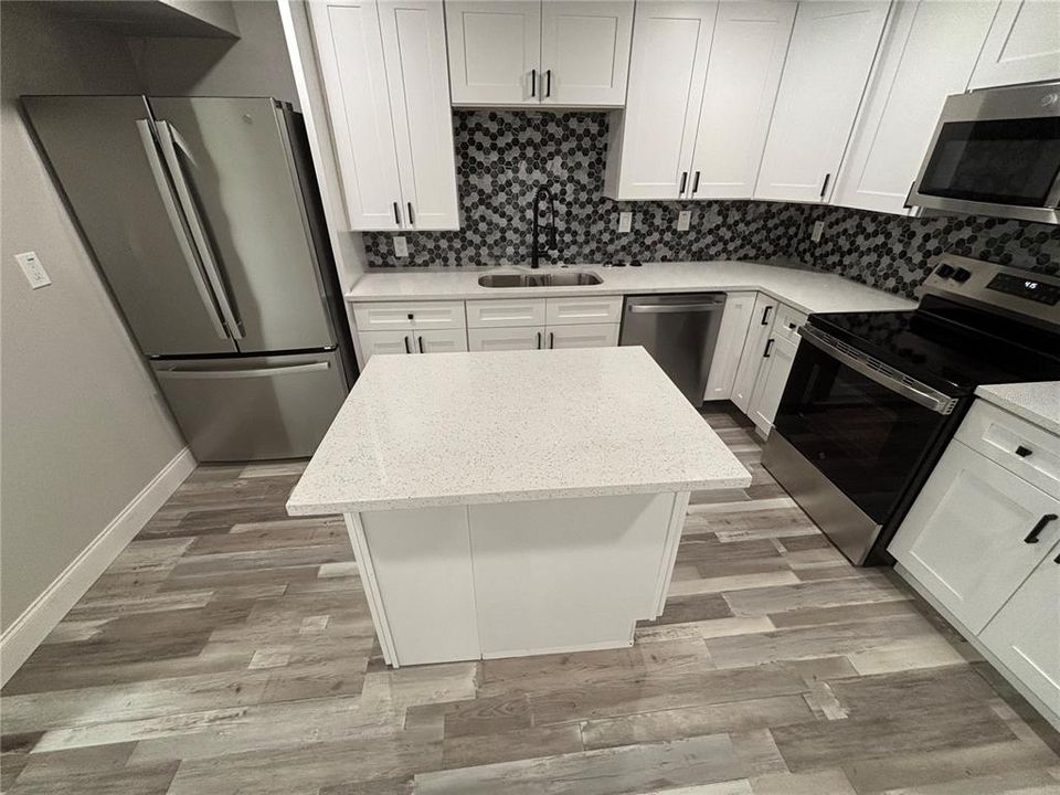 For Sale: $309,990 (4 beds, 2 baths, 1200 Square Feet)