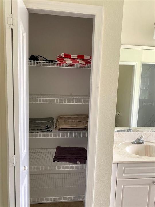 待售: $849,900 (3 贝兹, 2 浴室, 2132 平方英尺)