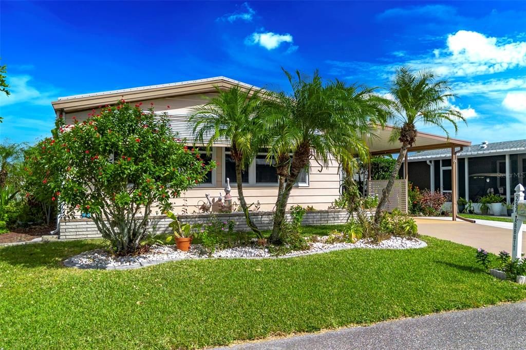 For Sale: $139,900 (2 beds, 2 baths, 1446 Square Feet)