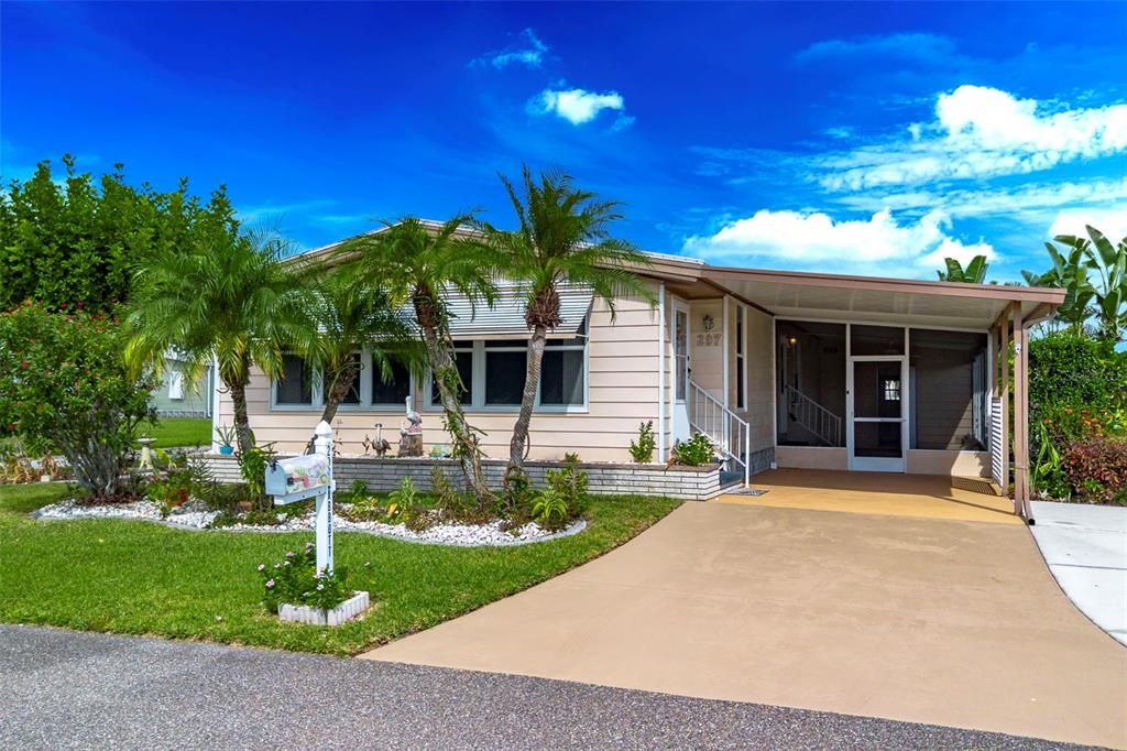 For Sale: $139,900 (2 beds, 2 baths, 1446 Square Feet)