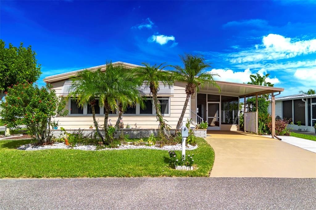 For Sale: $139,900 (2 beds, 2 baths, 1446 Square Feet)