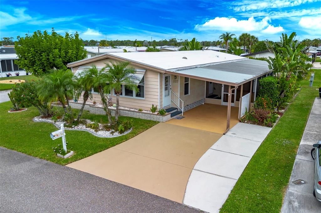 For Sale: $139,900 (2 beds, 2 baths, 1446 Square Feet)