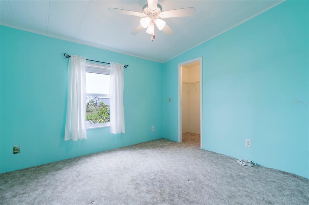 For Sale: $139,900 (2 beds, 2 baths, 1446 Square Feet)