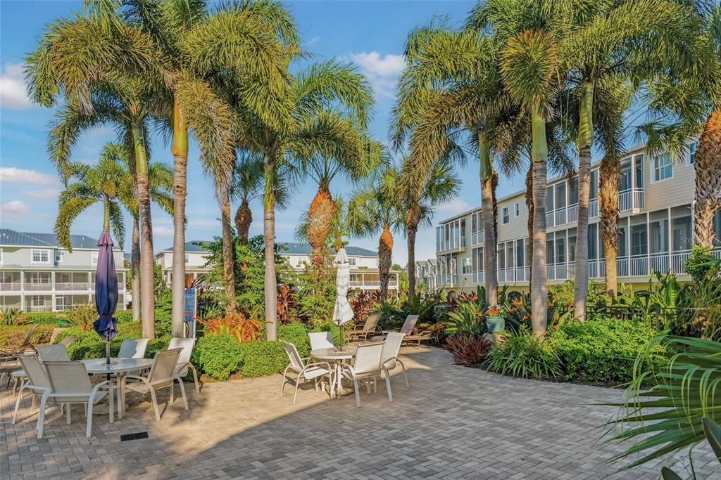 待售: $519,000 (4 贝兹, 3 浴室, 2400 平方英尺)