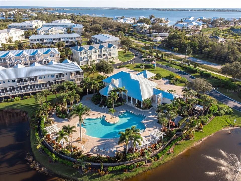 待售: $519,000 (4 贝兹, 3 浴室, 2400 平方英尺)