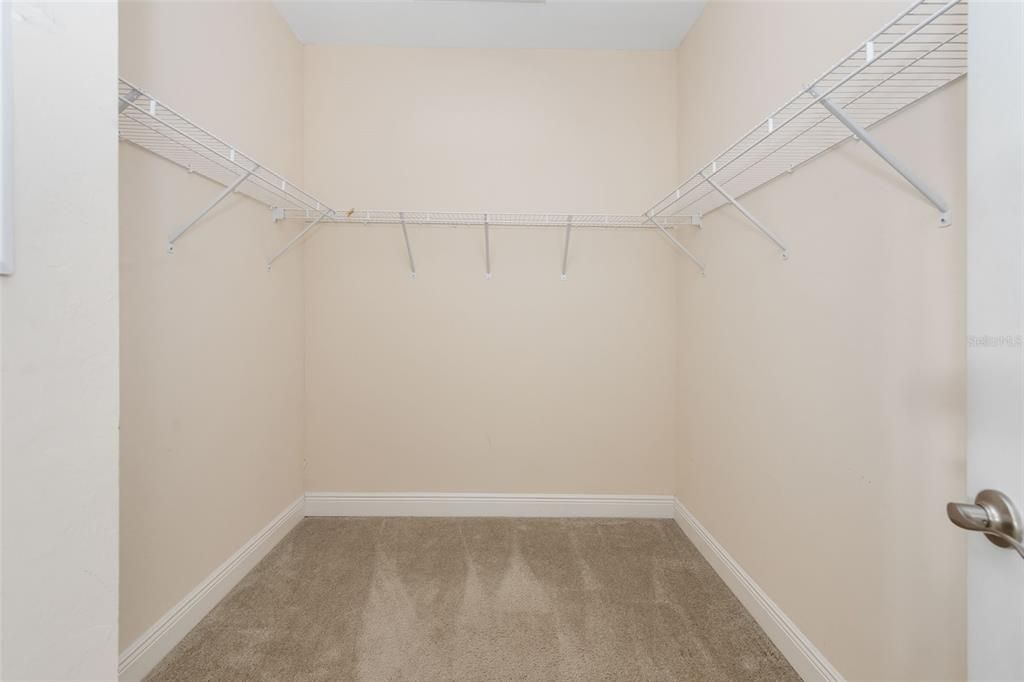 待售: $519,000 (4 贝兹, 3 浴室, 2400 平方英尺)