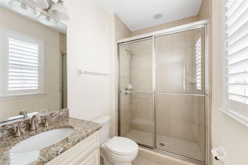 待售: $519,000 (4 贝兹, 3 浴室, 2400 平方英尺)