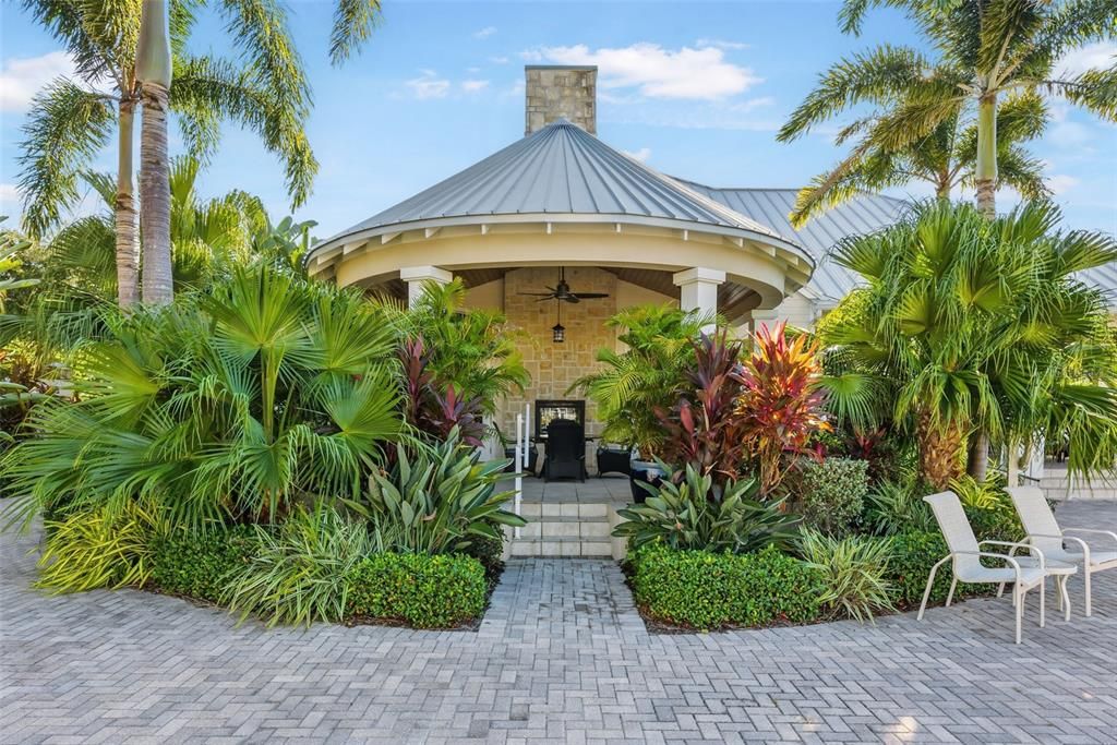 待售: $519,000 (4 贝兹, 3 浴室, 2400 平方英尺)