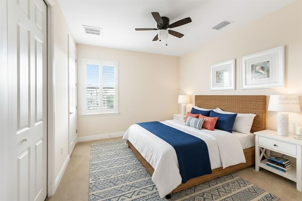 待售: $519,000 (4 贝兹, 3 浴室, 2400 平方英尺)