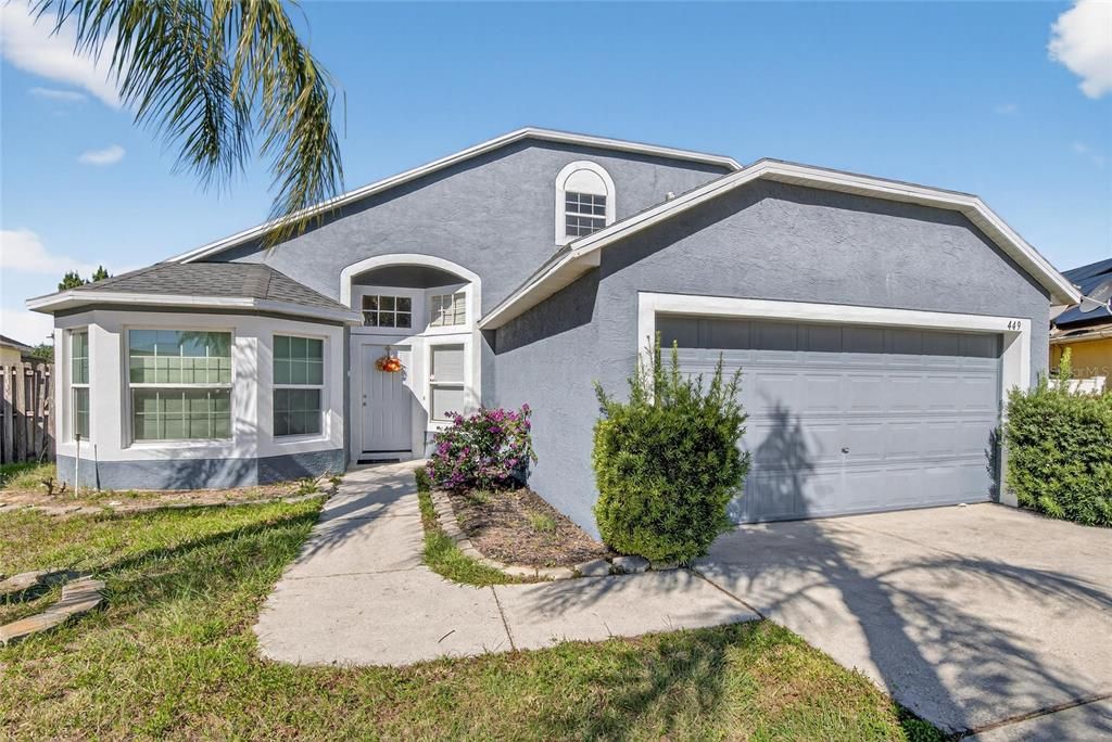 Active With Contract: $300,000 (7 beds, 4 baths, 2378 Square Feet)