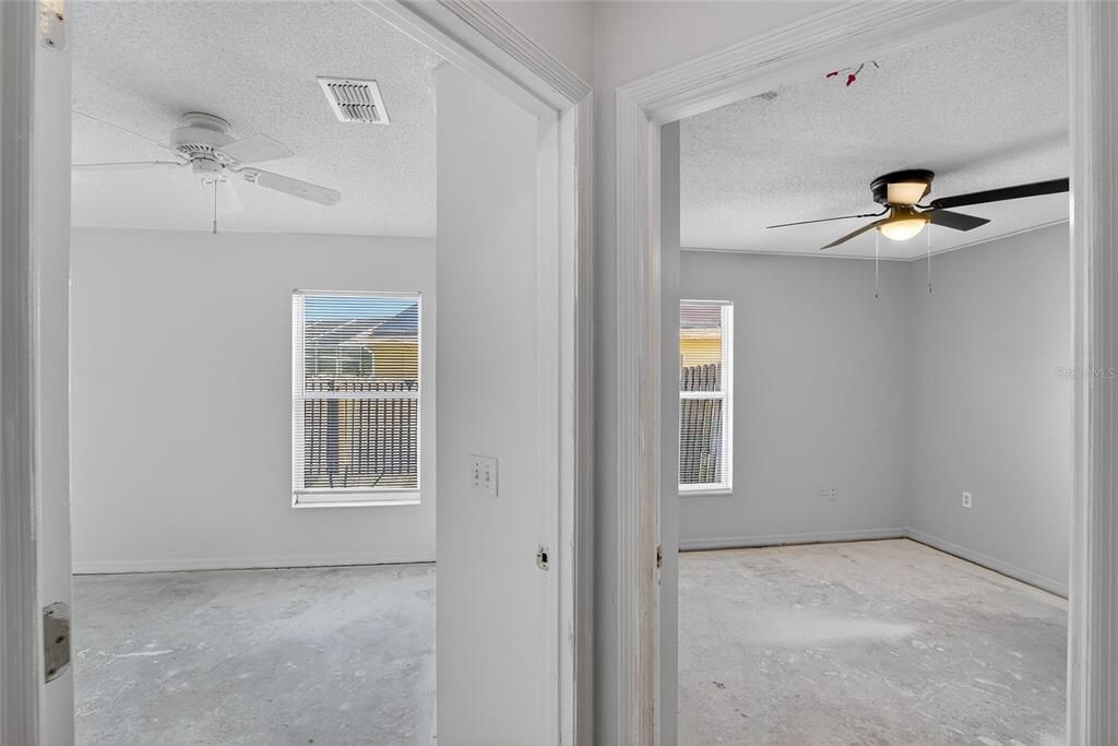 Active With Contract: $300,000 (7 beds, 4 baths, 2378 Square Feet)