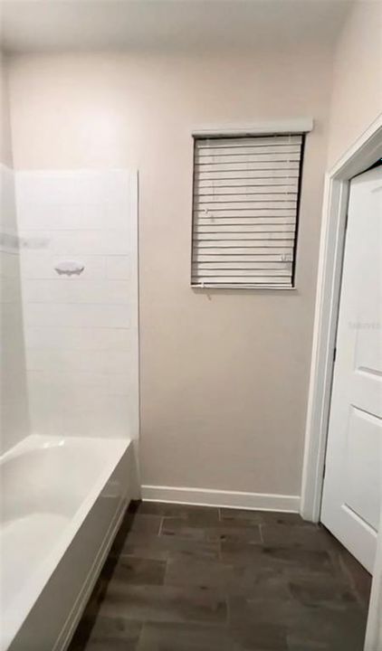 For Sale: $495,990 (3 beds, 3 baths, 2592 Square Feet)