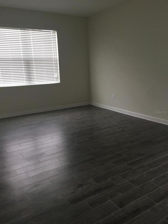 For Sale: $495,990 (3 beds, 3 baths, 2592 Square Feet)