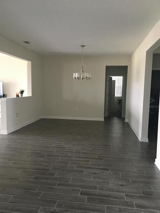 For Sale: $495,990 (3 beds, 3 baths, 2592 Square Feet)