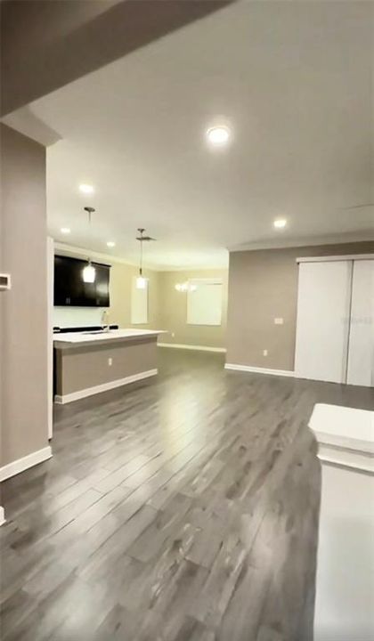 For Sale: $495,990 (3 beds, 3 baths, 2592 Square Feet)