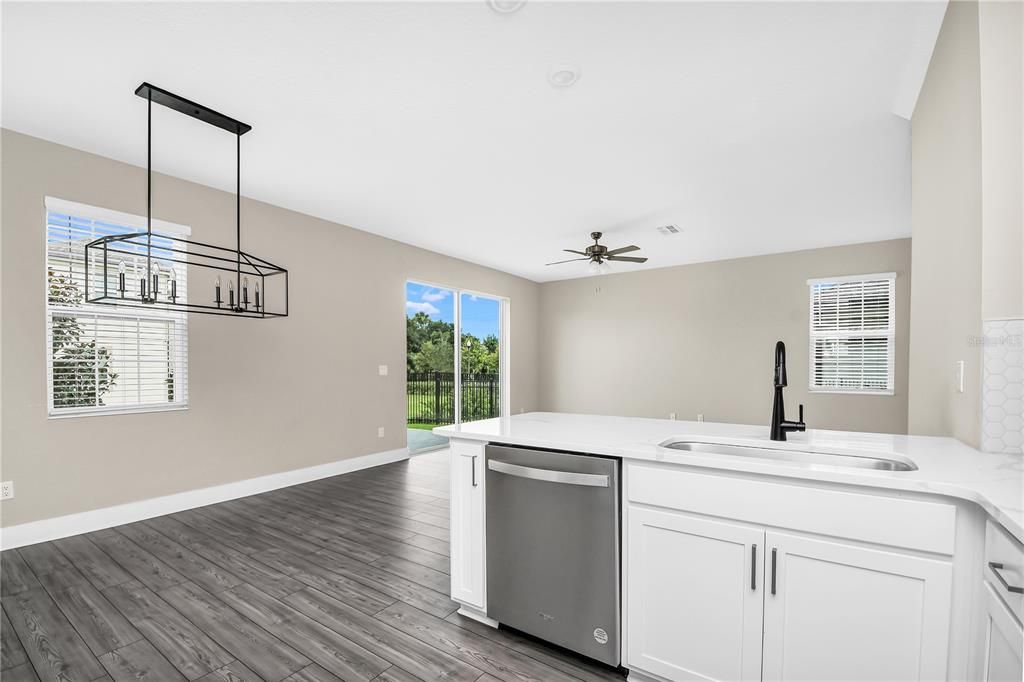 For Rent: $3,000 (4 beds, 2 baths, 2089 Square Feet)