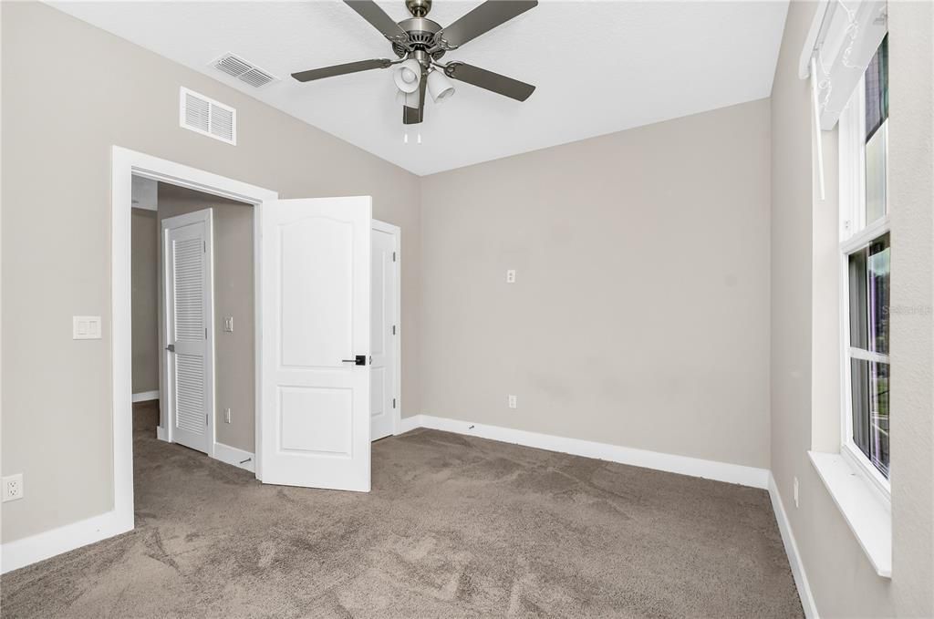 For Rent: $3,000 (4 beds, 2 baths, 2089 Square Feet)