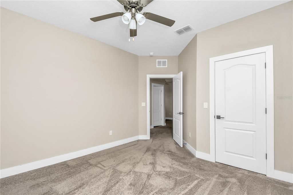 For Rent: $3,000 (4 beds, 2 baths, 2089 Square Feet)