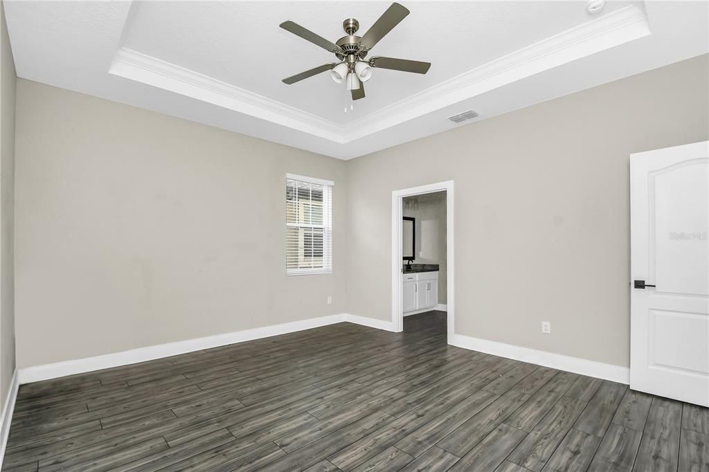 For Rent: $3,000 (4 beds, 2 baths, 2089 Square Feet)