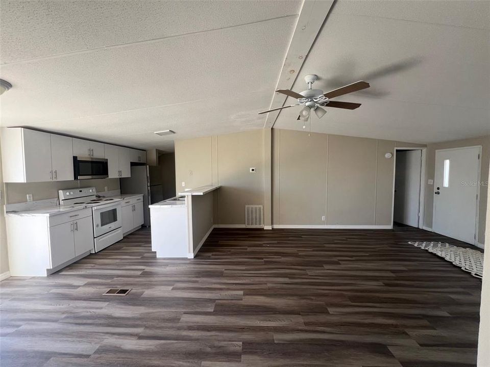 En Renta: $1,395 (3 camas, 2 baños, 960 Pies cuadrados)