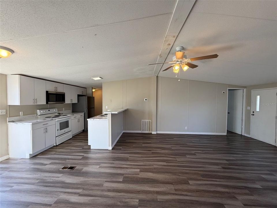 En Renta: $1,395 (3 camas, 2 baños, 960 Pies cuadrados)