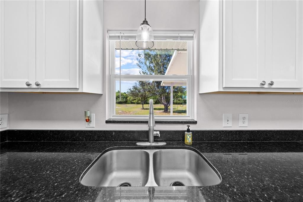 待售: $525,000 (3 贝兹, 2 浴室, 1350 平方英尺)