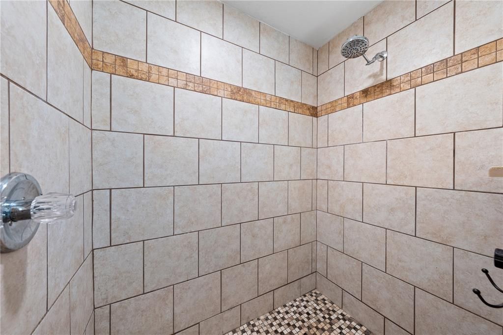 待售: $525,000 (3 贝兹, 2 浴室, 1350 平方英尺)