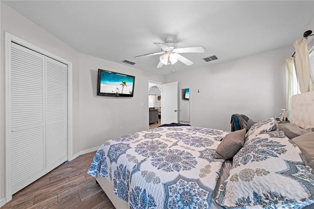 待售: $525,000 (3 贝兹, 2 浴室, 1350 平方英尺)