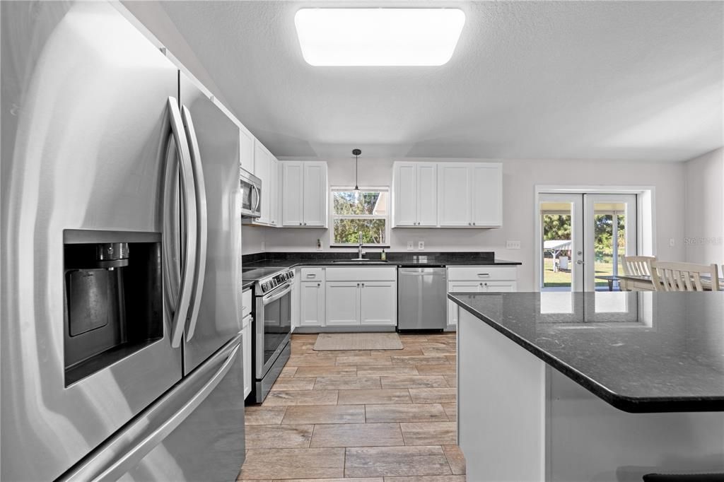 待售: $525,000 (3 贝兹, 2 浴室, 1350 平方英尺)