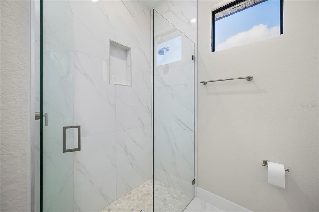 待售: $1,149,000 (4 贝兹, 3 浴室, 2228 平方英尺)